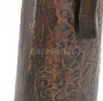 Dévényi János (1934- ): Padlóváza. Kalapált réz, 1965, jelzett, m: 99 cm /// KIZÁRÓLAG SZEMÉLYES ÁTV...