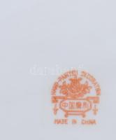 Kézzel festett kínai dísztál, jelzett, tartón, d: 20 cm