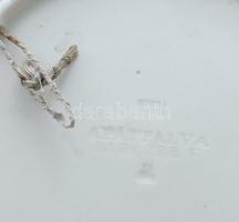 cca 1890/1900 Nagy Zsigmond és fiai Apátfalva dísztál kereszt ábrázolással. Jelzett, kis mázhibákkal...