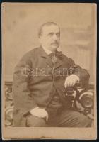 cca 1900 Platthy Gyula ügyvéd aláírt fotója, keményhátú fotó Klösz György budapesti műterméből, 16,5×10,5 cm