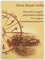 Dévai Elemér Attila: Bevezetés a magyar pásztorasztrológiába és a magyar szimbólumrendszerbe. Leányfalu, 1999, Somogyi és Fia Kft. Kiadói papírkötés.