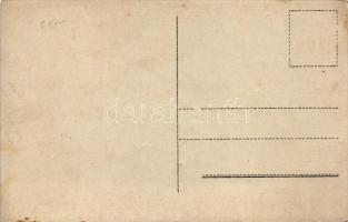 Osztrák-magyar katonák családi körben / WWI K.u.K. military, soldiers with their family. photo (fl)