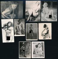 9 db erotikus fénykép, 6×4 és 6×8 cm közötti méretekben