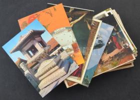 Kb. 100 db MODERN művészeti motívum képeslap / Cca. 100 modern art motive postcards