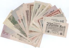 Németország / Weimari Köztársaság 1922-1933. 5M - 500.000.000M 17xklf vegyes inflációs bankjegy tétel T:VF-F, pici anyaghiány Germany / Weimar Republic 1922-1933. 5 Mark - 500.000.000 Mark mixed lot of 17xdiff reichsbanknote C:VF-F, tiny material missing