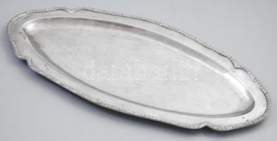 Ezüst (Ag) desszert tálca. Ívelt ovális forma, rózsadíszes peremszegéllyel, jelzett: dianás jelzés, mesterjeggyel jelzett, 35x16,5 cm, 286g