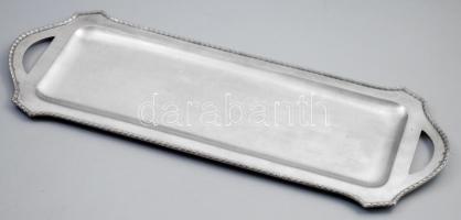 Jugendstil kétfüles ezüst (Ag) tálca. Ívelt négyzetes forma, futó levélmintás peremszegéllyel, jelzett: dianás jelzés, mesterjeggyel jelzett, 39x15 cm, 413g