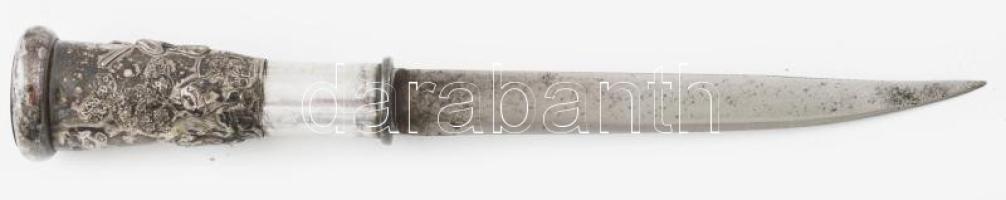 Sétabot vadászjelenettel díszített ezüst (Ag) fogóval. cca 20. sz első fele, pácolt fa, fém véggel, ...