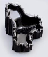 Világhy Kerámiaműhely: Iparművész hamuzó. Fekete mázas, alján címkével jelzett, kis lepattanással, 15x15x9 cm