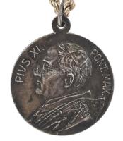 Márkus Márk órás és ékszerész ezüst (Ag) nyaklánc kegytárgy medállal, 11,2g, díszdobozban