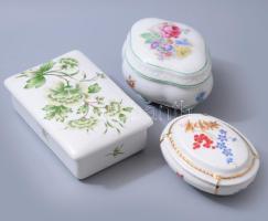 3 darab magyar porcelán bonbonier, közte szecessziós Zsolnay, h: 14 cm alatt