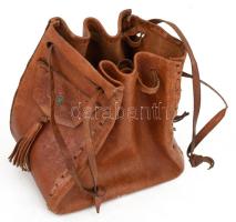 Kézműves bőrszütyő, m: 20 cm