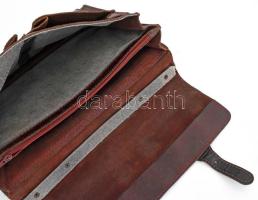 Bőr táska, kopással, válltartójával, 28x37 cm