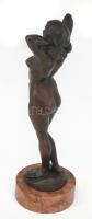 Maugsch Gyula (1882 - 1946): Nyújtózkodó akt. 20. sz. első fele. Patinázott bronz. jelzett, márvány ...