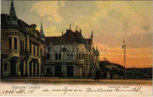 1905 Léva, Levice; Kossuth tér, Lang központi kávéháza, Barsmegyei Népbank, üzletek. Schulcz Ignác kiadása / square, café, bank, shops (EK)