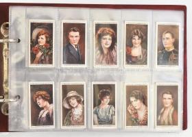 Brit cigaretta-gyűjtőkártyák, két 25 db-os komplett sorozat (színészek), gyűrűs albumban (össz. 50 db) / British cigarette cards, two complete series of 25 (Cinema Stars, Players Past &amp; Present), in ring binder (50 pcs in total)