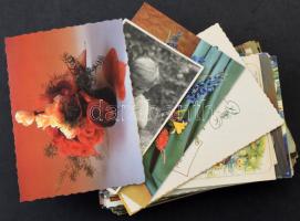 Kb. 100 db MODERN motívum képeslap: üdvözlőlapok / Cca. 100 MODERN motive postcards: greeting cards