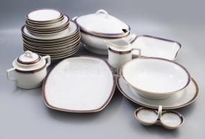 Zsolnay 25 részes szervírozó készlet, kobalt alapon aranyfestett peremmel, közte kínálók, mélytányérok, jelzett, kopásokkal.