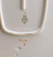 Zsolnay 25 részes szervírozó készlet, kobalt alapon aranyfestett peremmel, közte kínálók, mélytányér...