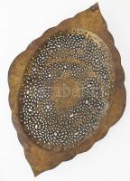 Irán, fali dísz. Áttört réz lemez, kaligrafikus felirattal. 59x39 cm