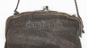 Ezüst (Ag) színházi táska, jelzett, egyik rojtja hiányzik, 251g