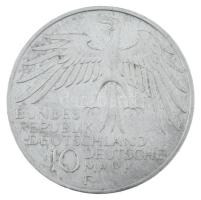 NSZK 1972F 10M Ag "Müncheni Olimpia - Stadion" T:AU patina
FRG 1972F 10 Mark Ag "Mün...