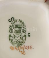 Zsolnay pillangó mintás bonbonier. Jelzett, hibátlan, 7,5x7,5 cm