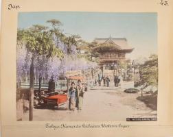 ca 1890 Kusakabe Kinbei, (1841-1932) Japán, Tokio Kameido külváros Wisteria, / Nők felvonulása. Magy...