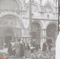 cca 1900 Olaszország, Velence, egy doboz üveg diapozitív, magyar utazó által készített felvételek, 1...