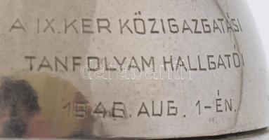 Focilabda alakú pálinkás készlet, 1946, fém, ajándékozási felirattal, m: 12,5 cm