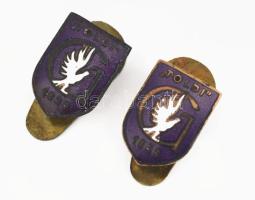 1939 Toldi Gimnázium 2 darab zománcozott hajtókadísz, Morzsányi Budapest gyártói jelzéssel, m: 2 cm