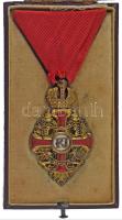 1870-1918. "Ferenc József-rend lovagkeresztje" aranyozott, részben zománcozott bronz kitüntetés eredeti vörös mellszalagon, karikán "Wihl Kunz - Wien X" jelzéssel, eredeti adományozói dísztokban T:AU / Hungary 1870-1918. "Order of Franz Joseph, Knight's Cross" gold plated, partially enameled bronze decoration with original red ribbon, "Wihl Kunz - Wien X" mark on ring, in original case C:AU NMK 207.