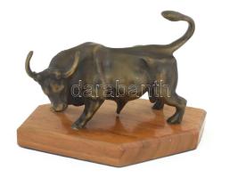 Bronz bika szobor 16 cm Fa talapzaton