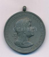 1940. "Erdélyi részek felszabadulásának emlékére" Zn emlékérem mellszalag nélkül (35mm) T:XF-VF, kis oxidáció Hungary 1940. "Commemorative Medal for the Liberation of Transylvania" Zn medal without ribbon (35mm) C:XF-VF, small corrosion