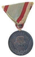 1929. "Magyar Háborús Emlékérem kardokkal, sisakkal" ezüstözött bronz kitüntetés modern me...