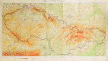 1957 Csehszlovákia nagyméretű térképe, 1 : 750.000, 62,5x105,5 cm + Csehszlovákiát bemutató képes is...