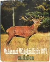 Vadászati Világkiállítás 1971 emlékalbum. Főszerk.: Földes László. Bp., 1972, Corvina. Fekete-fehér képekkel illusztrálva. Kiadói egészvászon-kötés, foltos, szakadt kiadói papír védőborítóban, foltos hátsó szennylappal és hátsó kötéstáblával, sérült kötéssel.