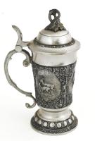 Ón vadászmintás fedeles edény, jelzett, m: 19,5 cm