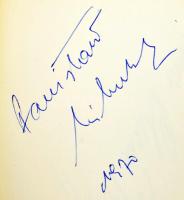 Aláírásgyűjtemény: 15 nagyrészt külföldi operaénekes, táncdalénekes, kulturális szereplő aláírása. G...