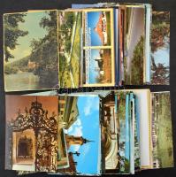 Kb. 94 db MODERN postatiszta magyar város képeslap / Cca. 94 modern Hungarian town-view postcards