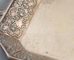 Neorokokó ezüst (Ag) kávészervírozó készlet. Gazdag növényi ornamentikával és puttó alakokkal díszít...