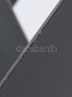 Fajó János (1937-2018): Sík szobor II. 1969, festett alumínium objekt, 40x19x37 cm, minimális kopáss...