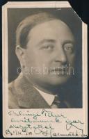 1931 Kubinyi Tibornak Harmath Jenő által dedikált fotólap, sérüléssel