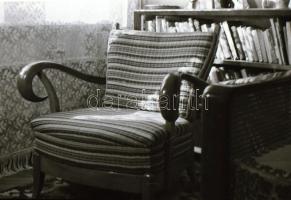 Régi lakásbelsők, bútorok, 10 db negatív kocka