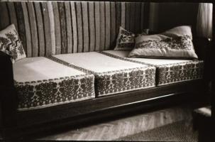 Régi lakásbelsők, bútorok, 10 db negatív kocka