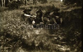 cca 1930 Cserkészek, 5 db fotónegatív, 9×6 cm