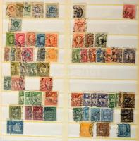 Vegyes külföldi anyag 19 lapos Schaubek berakóban, benne svéd, finn, görög, izraeli, spanyol, lengyel stb bélyegek.