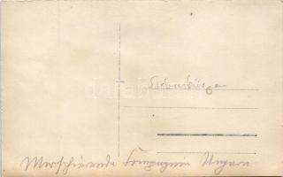 Ismeretlen település, első világháborús német katonák vonulnak a település főutcáján / WWI German mi...