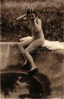 Meztelen erotikus hölgy / Erotic nude lady (non PC)