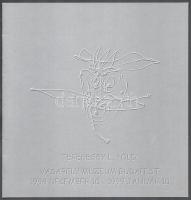 Terebessy L. Föld, Vasarely Múzeum Budapest, kiállítási katalógus. A művész, Terebessy L. Föld (1948-) által ALÁÍRT és szárazbélyegzőjével! H.n., é.n., k.n. Kiadói papírkötés